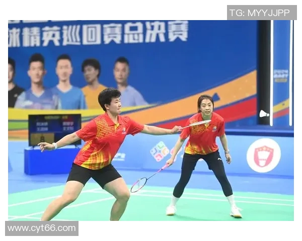 成都羽毛球队精英赛精彩配合点评展现团队默契与实力 成都羽毛球队精英赛精彩配合点评展现团队默契与实力