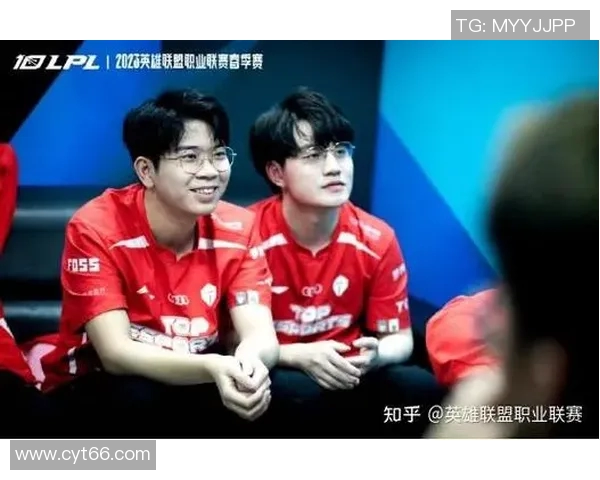 赛后复盘:深入剖析FPX与TES的团队配合与战术执行 赛后复盘:深入剖析FPX与TES的团队配合与战术执行